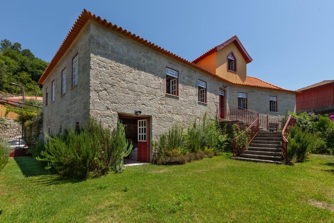 Casa Do Eido - Sustainable Living & Nature Experiences Geres Exterior photo